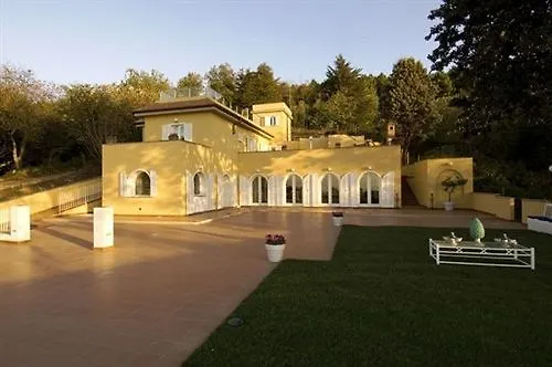 Villa & Spa Le Tore Βίλα