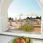 & Le Tore Villa *